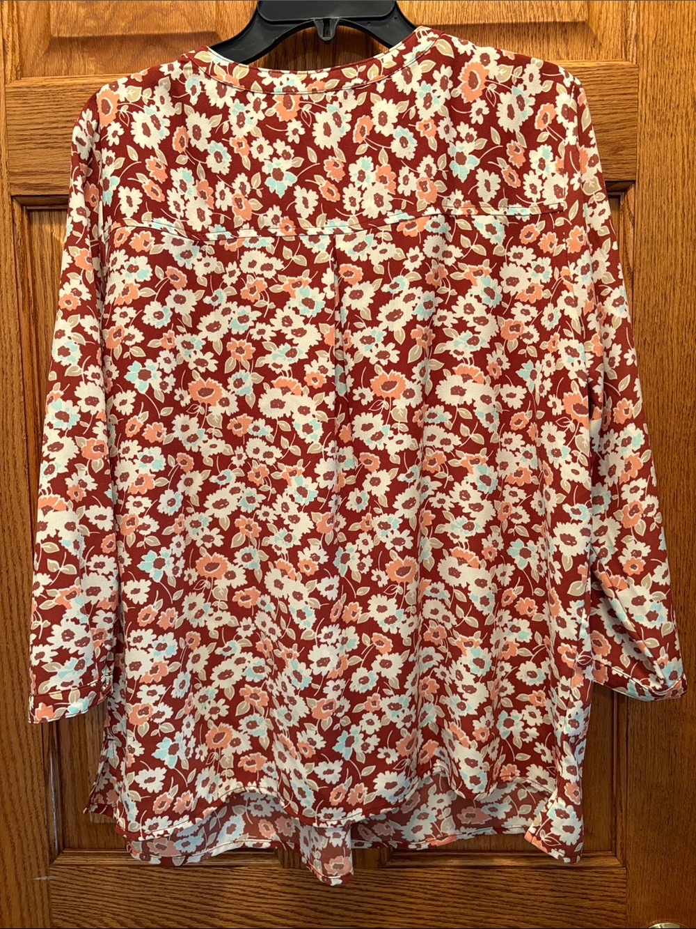 croft & barrow Rust Floral Button Blouse with Cream and Aqua - Picture 3 of 3
